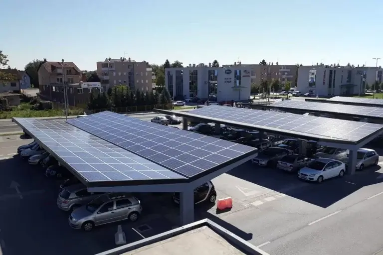 Garagens Solares: As Novas Aliadas da Energia Limpa em Condomínios